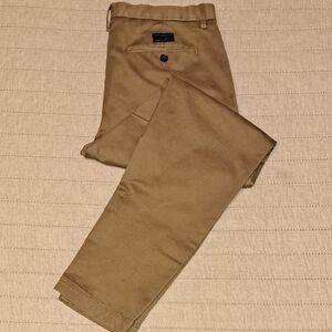 Banana Republic Rapid Movement Athletic Tapered Chino
